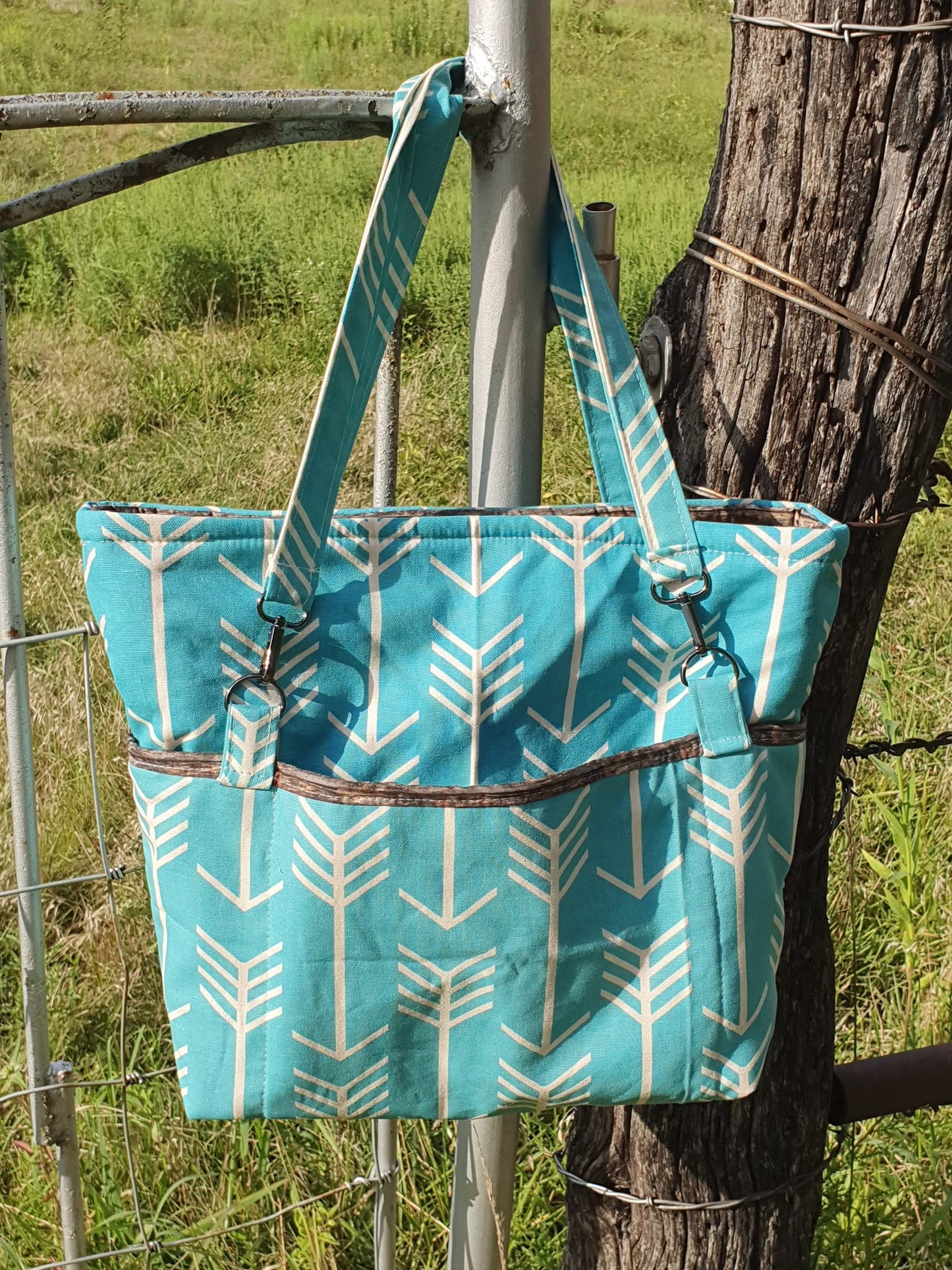 Tote Bag - Arrow or Check Farmhouse Western Bag